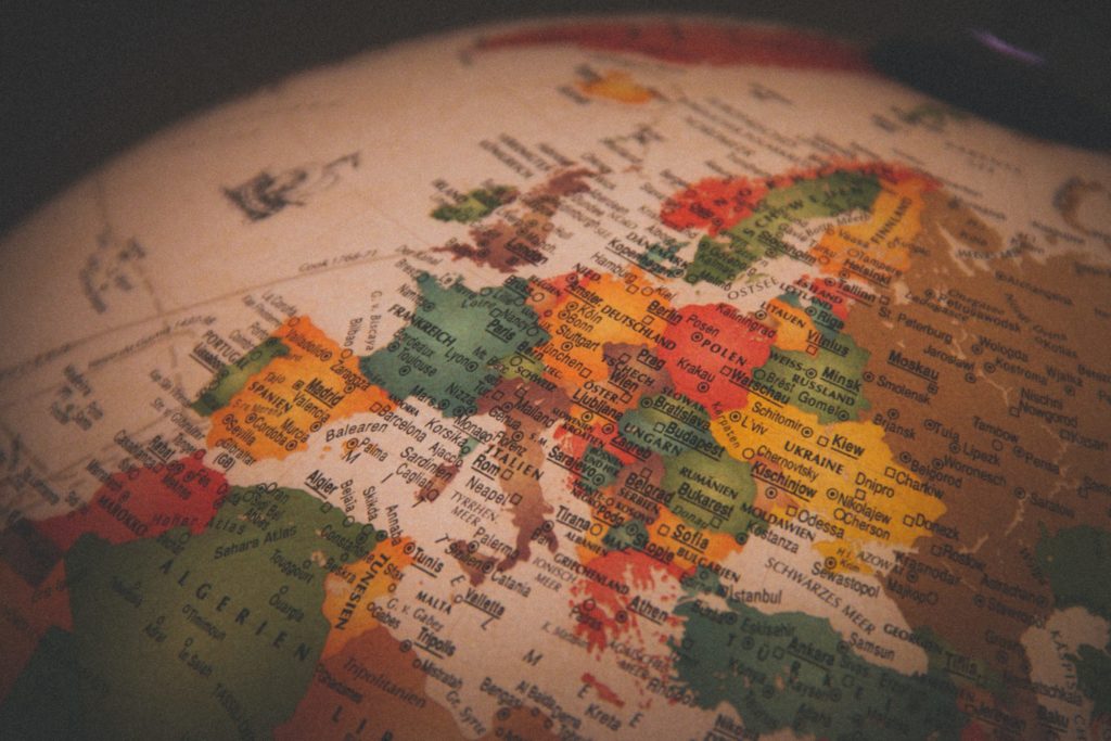 Globe terrestre ancien