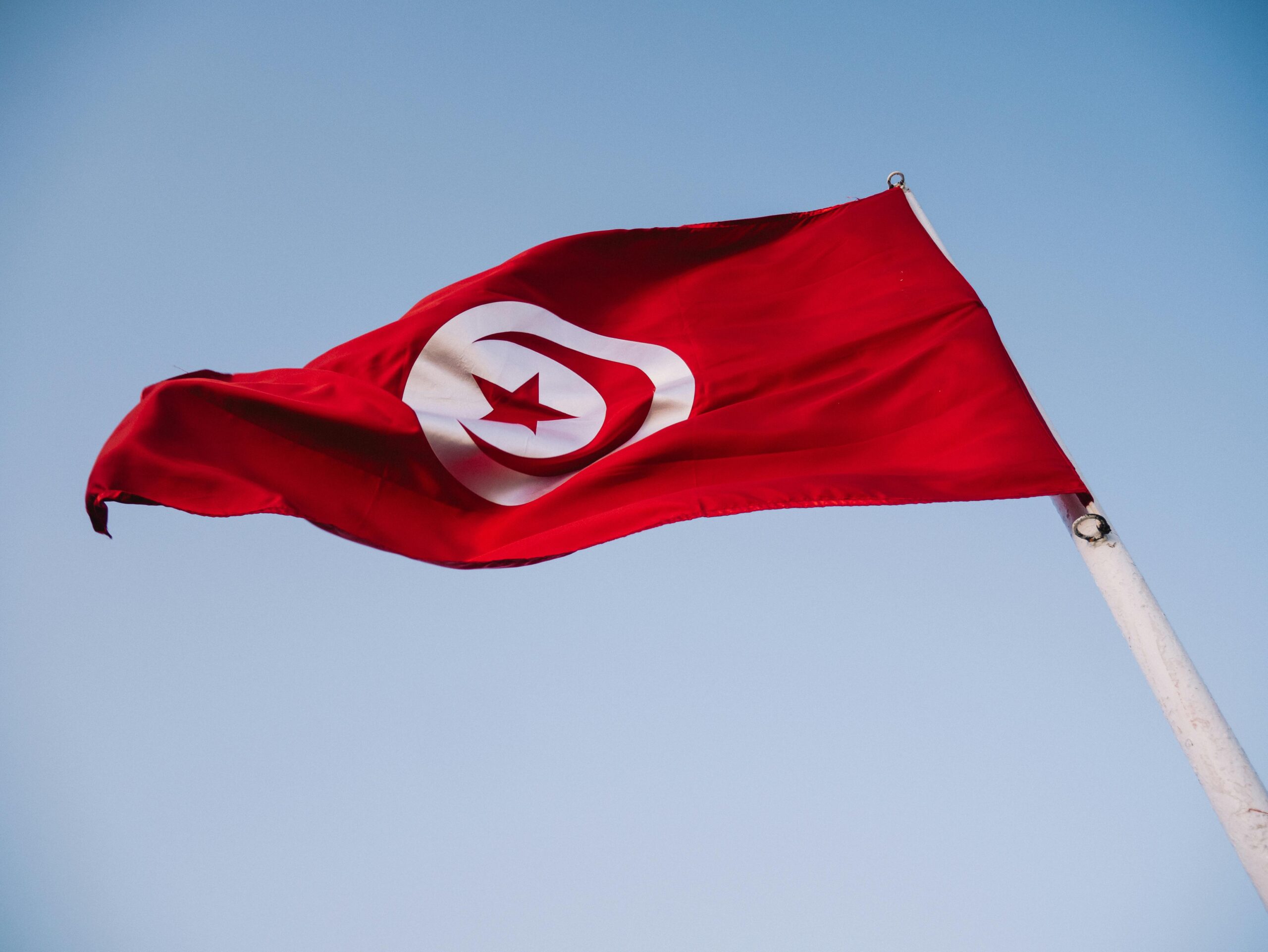 Titre de séjour de 10 ans pour les Tunisiens en France : ce que dit la loi