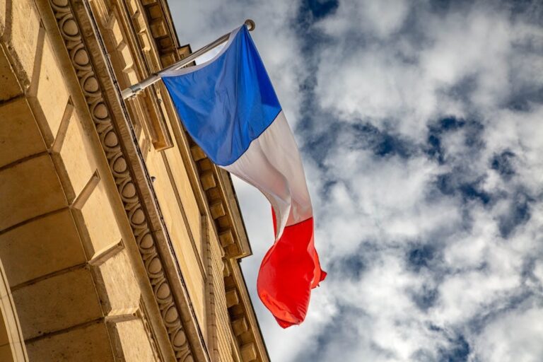 « PASSEPORT TALENT – SALARIÉ QUALIFIÉ/ENTREPRISE INNOVANTE » : comment