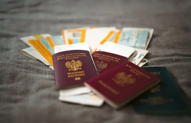 Refus de visa « ascendant à charge » : le coup d&rsquo;arrêt du TA de Nantes aux exigences illégales de l’administration